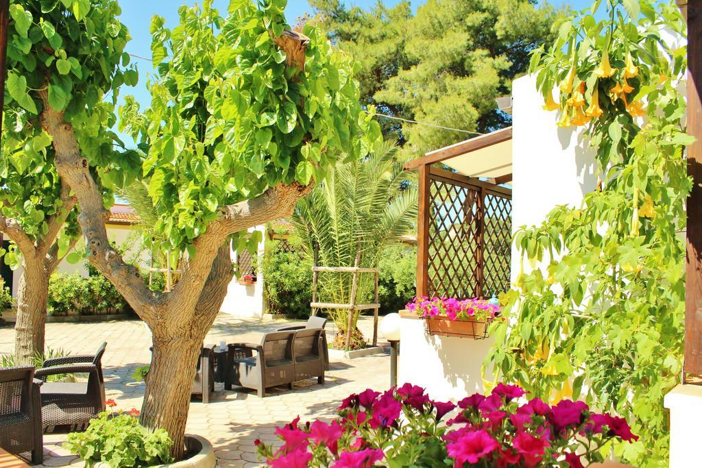Residence Rendez Vous Vieste Ruang foto