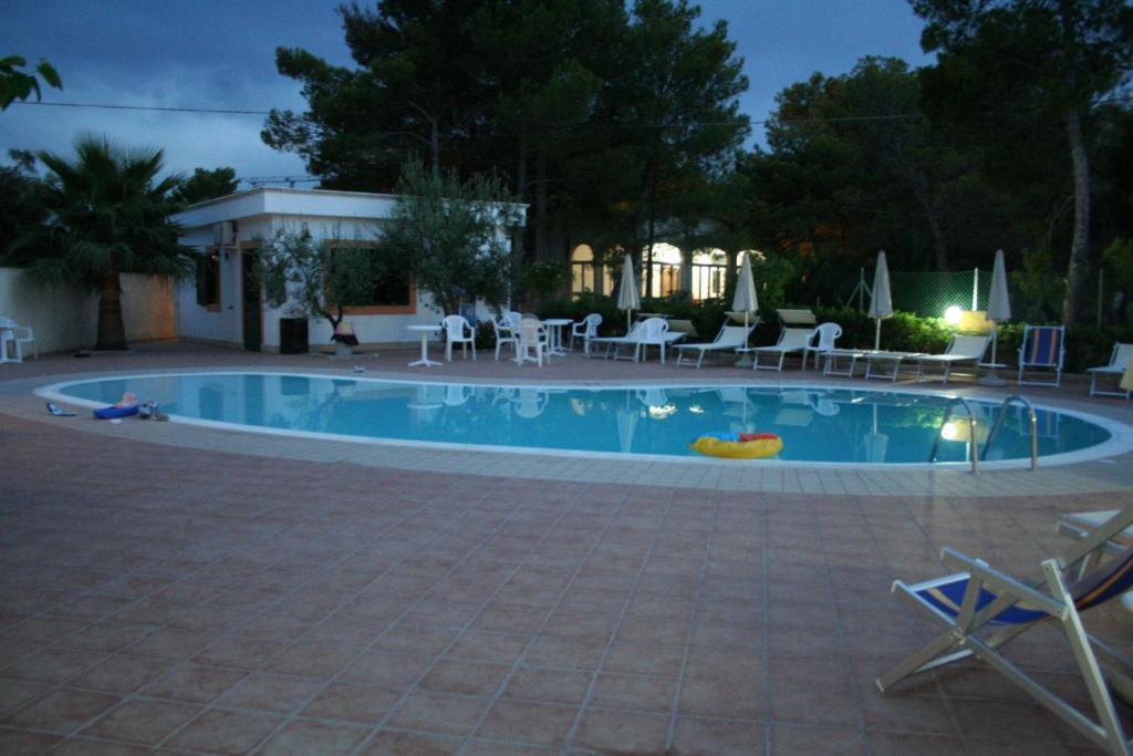 Residence Rendez Vous Vieste Bagian luar foto