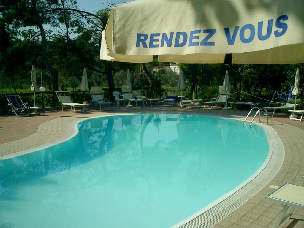 Residence Rendez Vous Vieste Bagian luar foto
